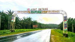 jalan luar bandar menuju Sukau